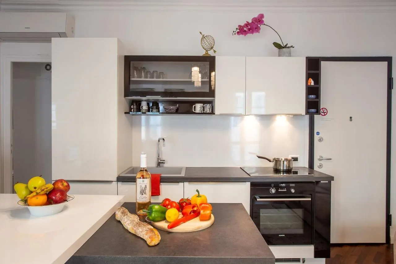 Superbe Appartement, Plein Centre De Nice