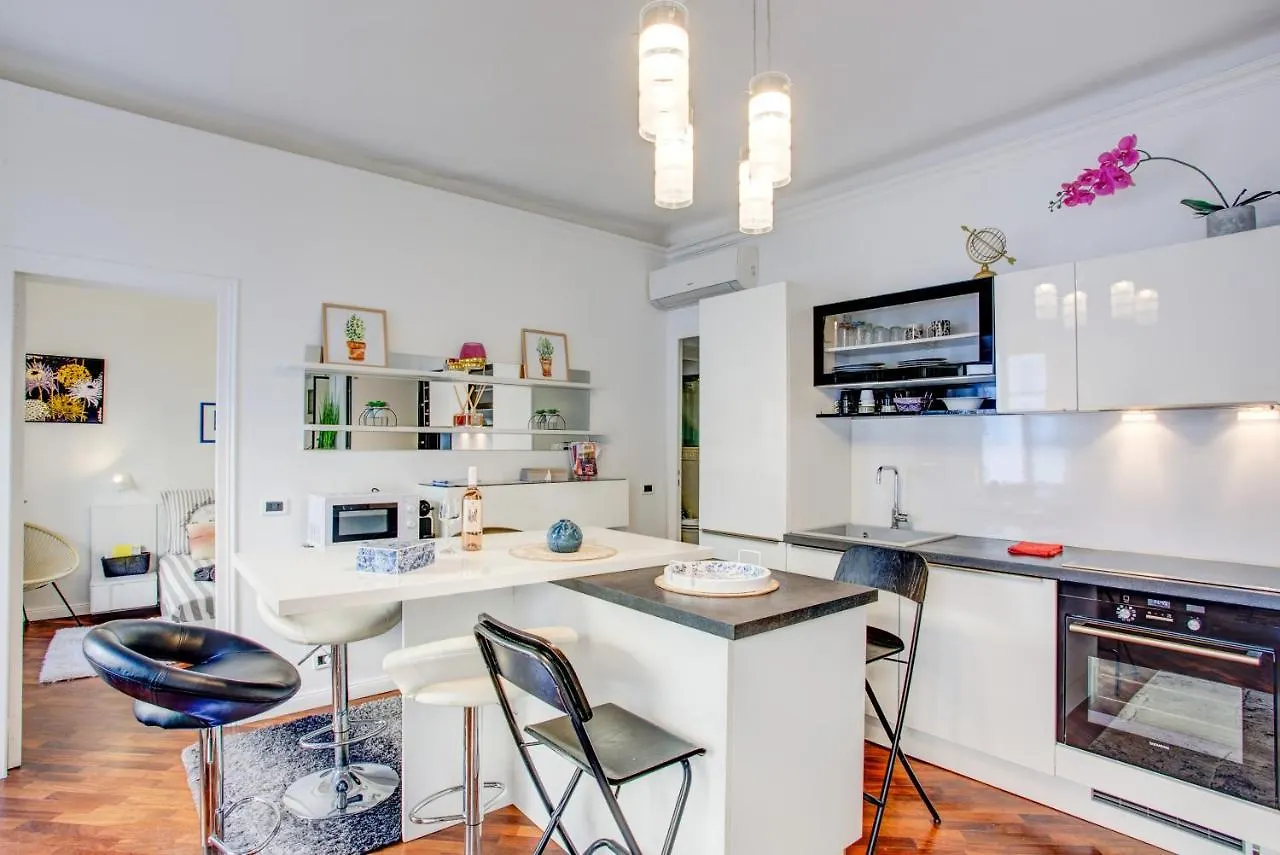 Apartment Superbe Appartement, Plein Centre De Nice