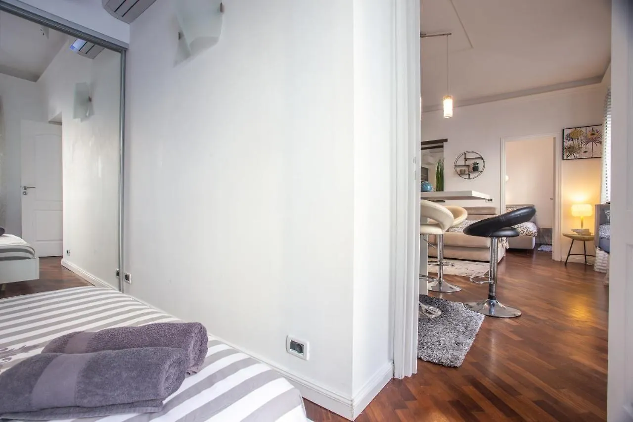 Apartment Superbe Appartement, Plein Centre De Nice France
